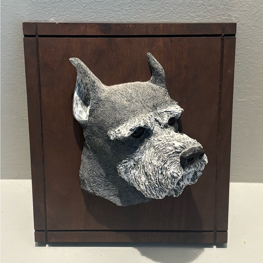 3D Vintage 80s pet dog Kennel Favorites Wall Plaque Schnauzer Hand Painted USA.